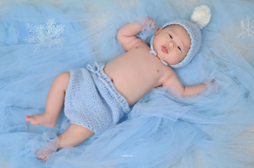 灵宝宝宝睡觉摇头